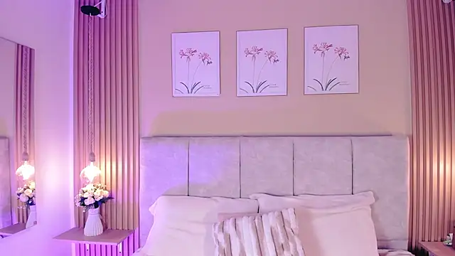 Snapshot of cherlyn_1 chatting on June 23, 1:53 pm cherlyn 1 online show from June 23, 1:53 pm