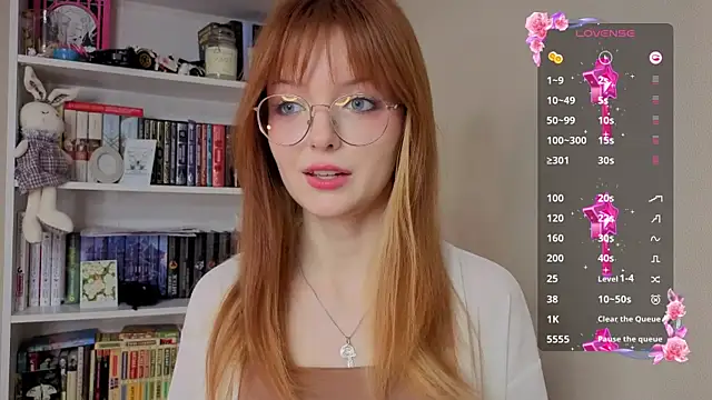 Lilyrin online show from June 6, 8:35 pm