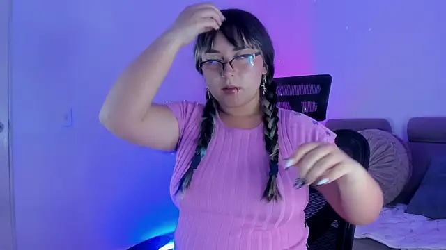 ross lee online show from April 12, 9:09 pm