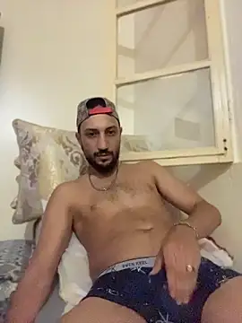 Snapshot of legende59 chatting on June 20, 11:07 pm legende59 online show from June 20, 11:07 pm