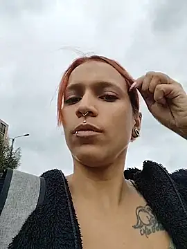 Mia 0-4 online show from April 11, 3:38 pm