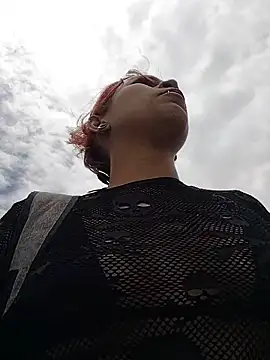 Mia 0-4 online show from April 12, 4:34 pm