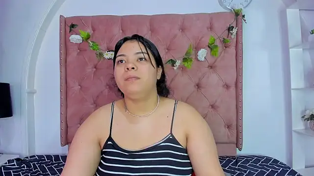 ROSELEI  online show from June 3, 12:19 pm
