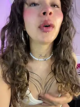 Dreanaa online show from April 15, 7:43 pm