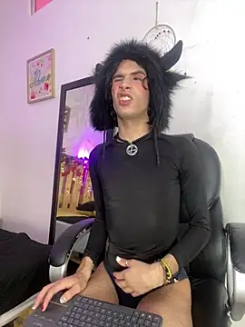 lucius morningstar online show from April 10, 8:35 pm