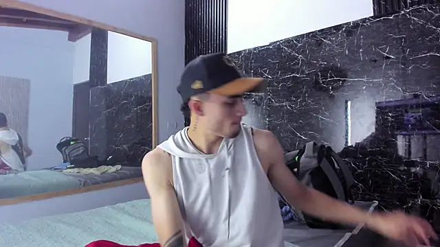 James-06 online show from April 14, 11:38 am