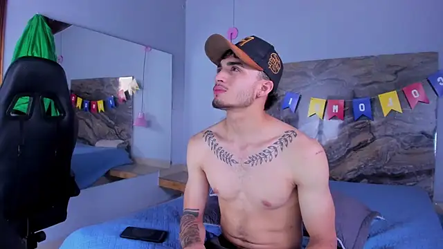 James-06 online show from June 18, 11:36 am