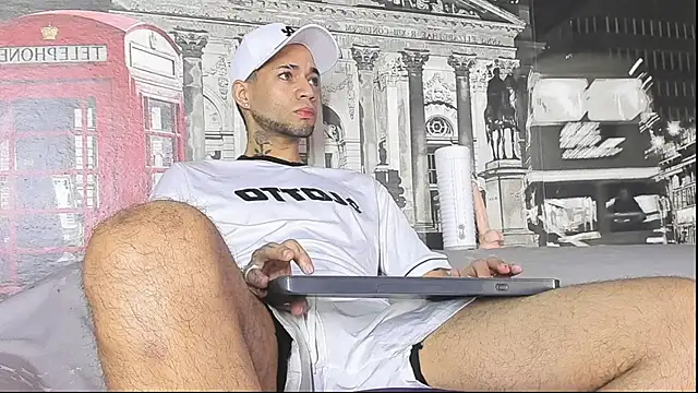 Daniel huge22 online show from April 9, 1:05 pm