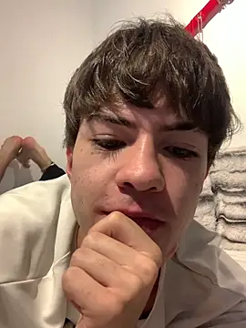 Gato Gatito online show from April 13, 1:55 am