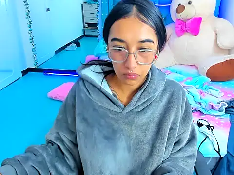 valery taylor 1 online show from April 15, 7:21 pm