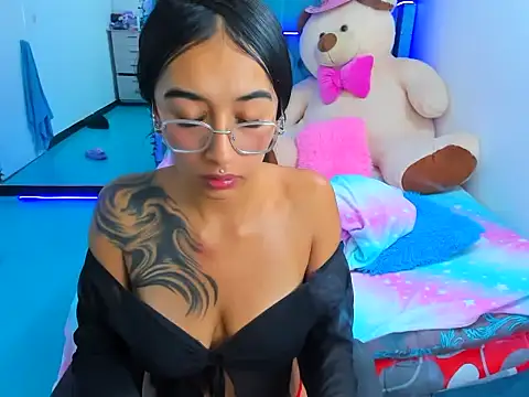 valery taylor 1 online show from April 17, 2:58 am