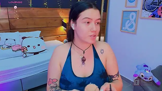 aria bloomer online show from April 18, 7:58 pm