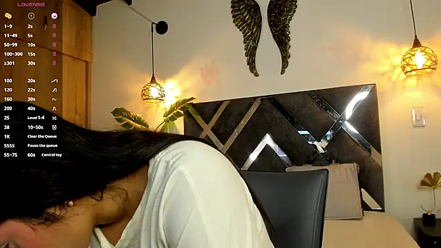 Sara correaa69 online show from April 15, 11:39 am