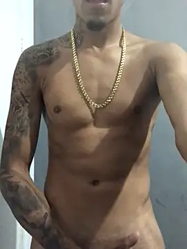 mauriciosouza02 online show from April 18, 2:37 am