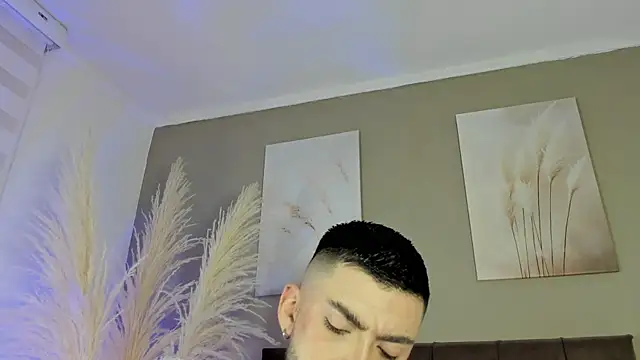 Alexander Diazz online show from June 1, 1:57 pm