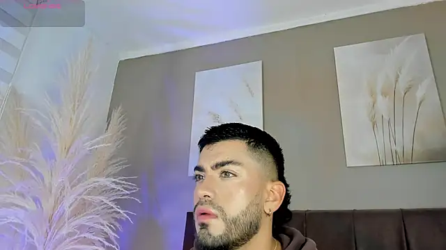 Alexander Diazz online show from July 15, 2:22 pm