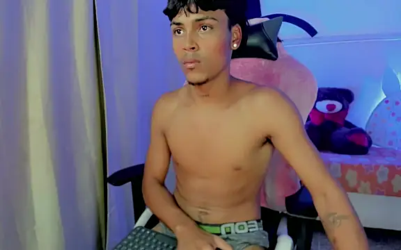 Angel foxc  online show from April 13, 3:45 am