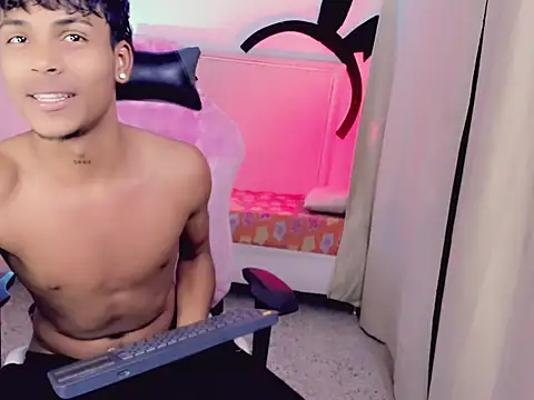 Angel foxc  online show from April 17, 3:31 am