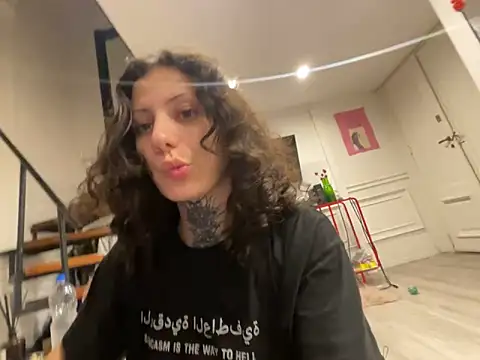 Lollych3rryp0p online show from April 16, 2:45 am