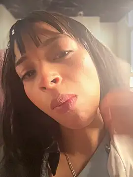 Snapshot of Sasha-firee chatting on July 14, 5:18 pm Sasha-firee online show from July 14, 5:18 pm