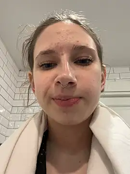 michelle lovique online show from April 15, 7:04 am