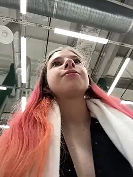 michelle lovique online show from April 16, 7:20 am