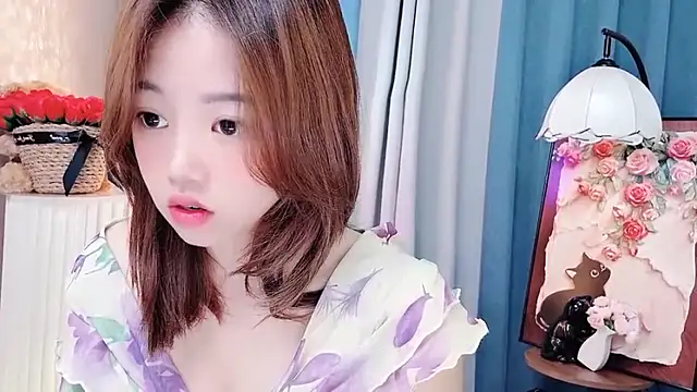 Lilababy00 online show from July 19, 4:49 am