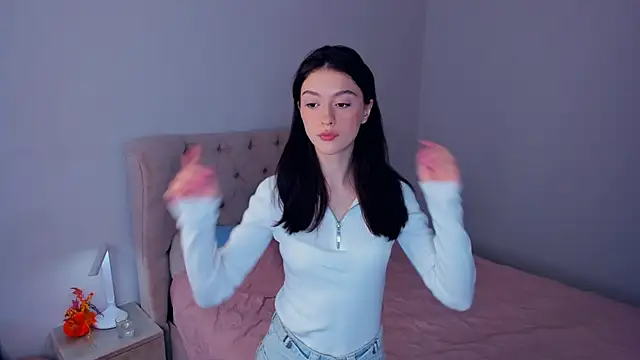 LibbieSchworm online show from April 12, 6:07 am