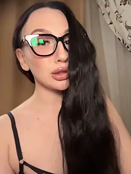 MileyBliss online show from April 15, 6:31 am