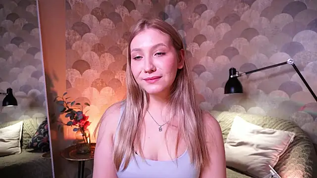 Emilicious online show from April 10, 5:56 am