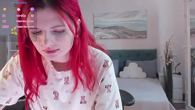 kittylunaa online show from April 14, 3:23 am