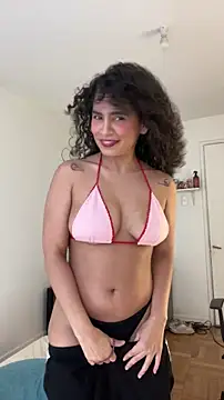 holaRosa online show from April 12, 9:20 pm