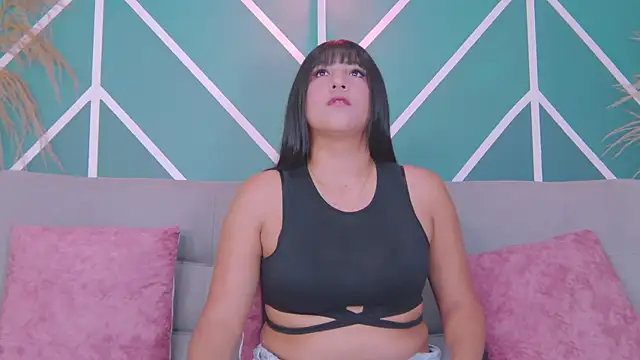 Grace Walkerr online show from April 10, 11:59 am