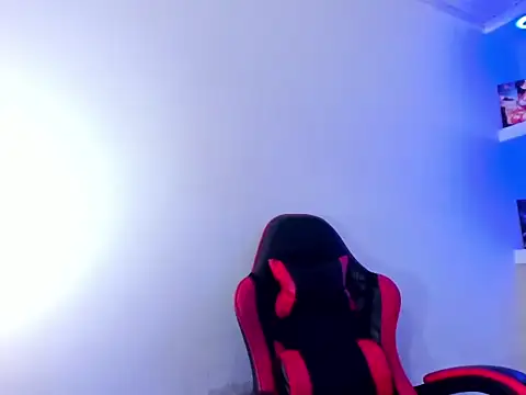 Noah carter16 online show from April 13, 12:21 pm