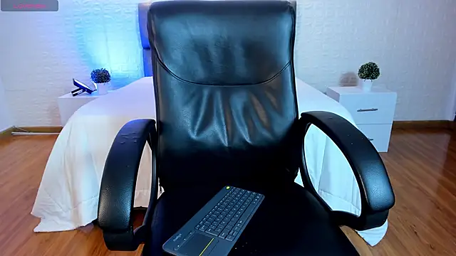 gaialewis online show from April 16, 3:35 pm