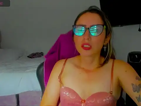 BellaTxM  online show from April 10, 10:14 pm