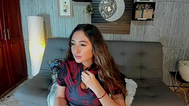 Alucarda666 online show from June 25, 8:35 pm
