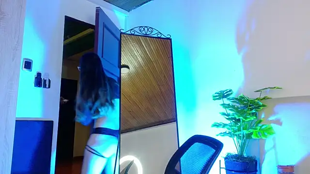 Gabbie Danger online show from April 16, 11:44 am