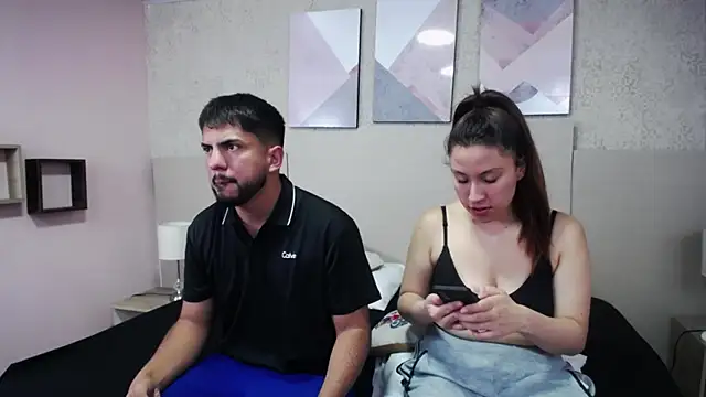 Camille n Shaggy online show from April 12, 4:50 am