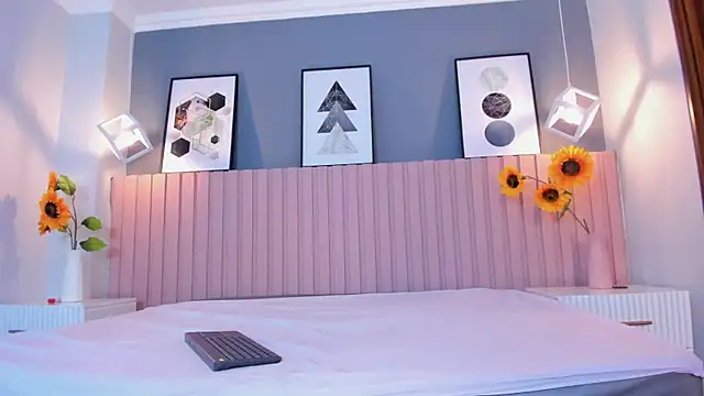 mia fox 1 online show from April 13, 12:21 pm