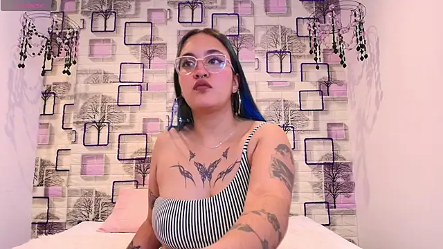 Samanthaa Evanss online show from April 14, 7:20 pm