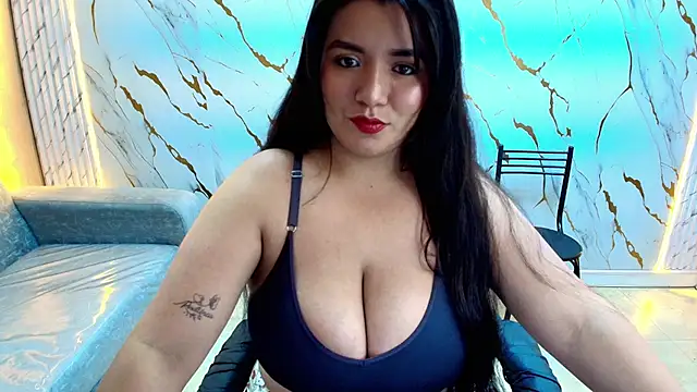 Snapshot of Sasha_tf chatting on May 3, 12:33 pm Sasha tf online show from May 3, 12:33 pm