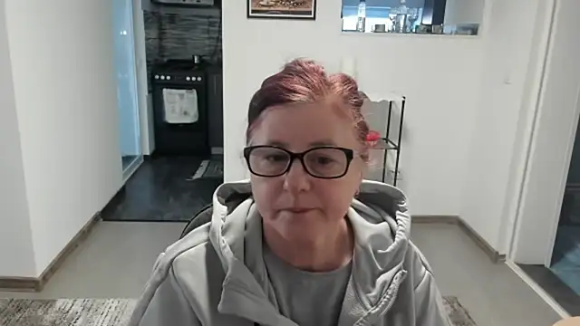 CatherineRowe online show from January 17, 8:34 am