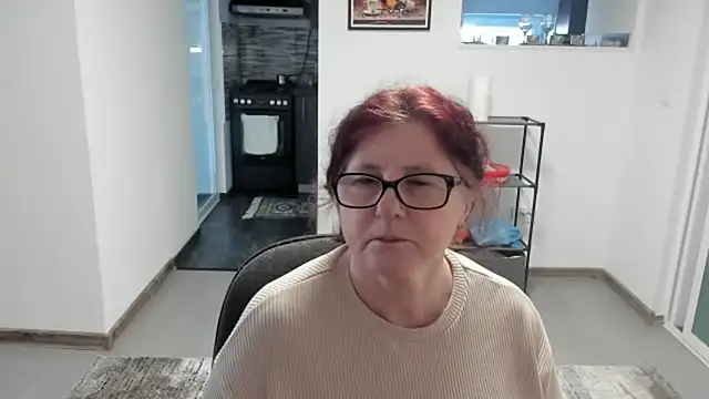 CatherineRowe online show from January 19, 8:50 am