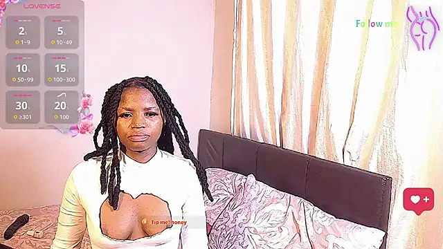 CocoaBelle online show from April 11, 5:39 pm