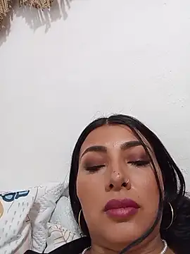 Snapshot of Antonella-corruso chatting on June 7, 3:43 am Antonella-corruso online show from June 7, 3:43 am