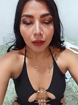 Snapshot of Antonella-corruso chatting on June 14, 2:24 am Antonella-corruso online show from June 14, 2:24 am