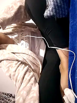  RazaL  online show from April 10, 10:58 pm