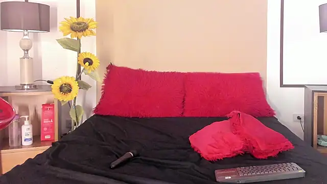 NatashaLuxy online show from June 20, 8:00 pm