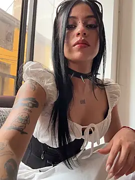 Kattze  online show from April 11, 9:52 pm